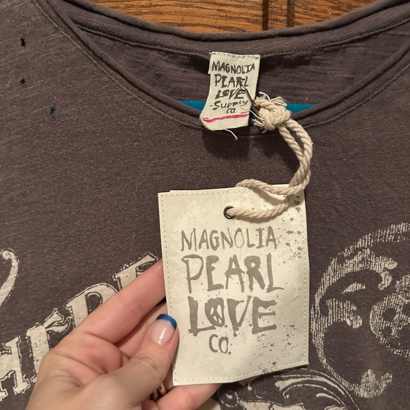 Magnolia Pearl Charcoal Graphic Tee - Picture 2 of 8